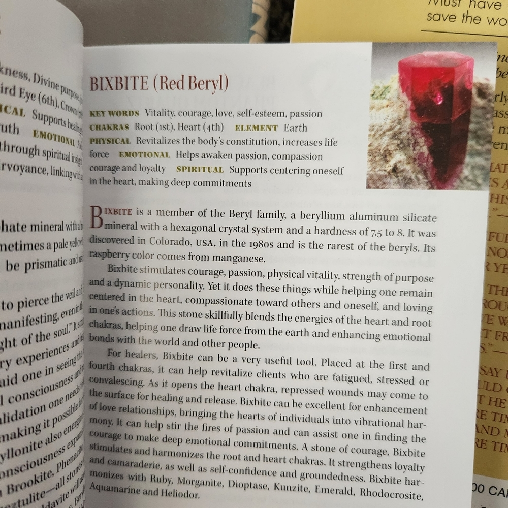 The Pocket Book of Stones - Picture 3 of 8